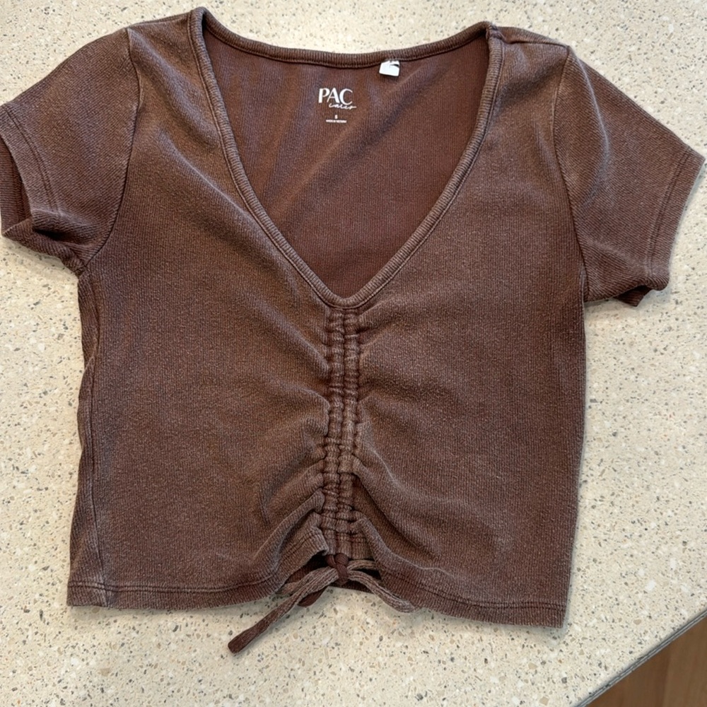 pacsun cropped tee